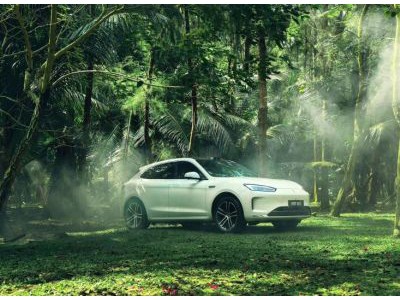 出色智能化重新定义夏季出行,问界新m5 ultra成今夏爆款之选