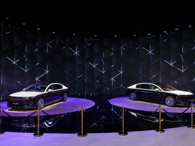 成都车展高光时刻，尊界s800引“千金团”打卡，口碑销量双丰收