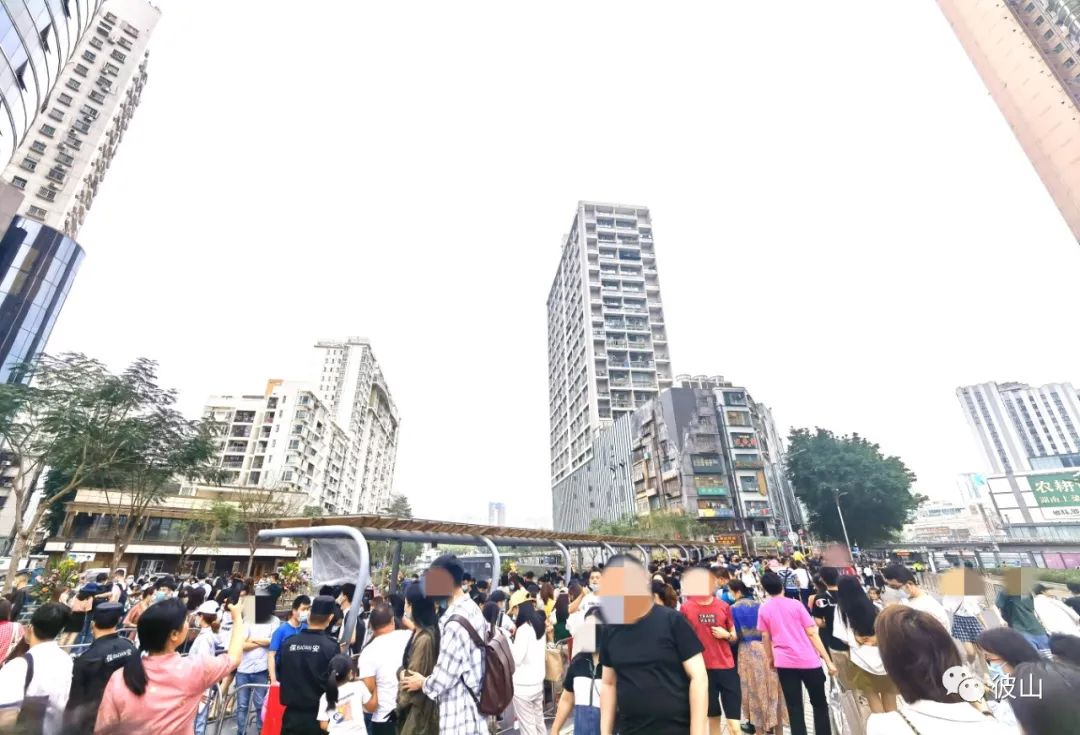 探访深圳文和友：“皇帝的新衣”后，是丰富的文化内核还是一丝不挂？